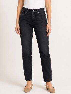 Oat New York Women's Straight Leg Jeans in Black